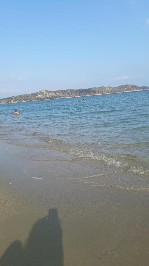 Cozy Flat In Nea Makri Apartamento Exterior foto