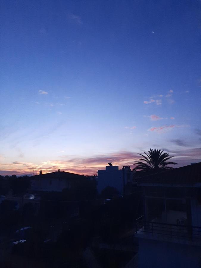 Cozy Flat In Nea Makri Apartamento Exterior foto