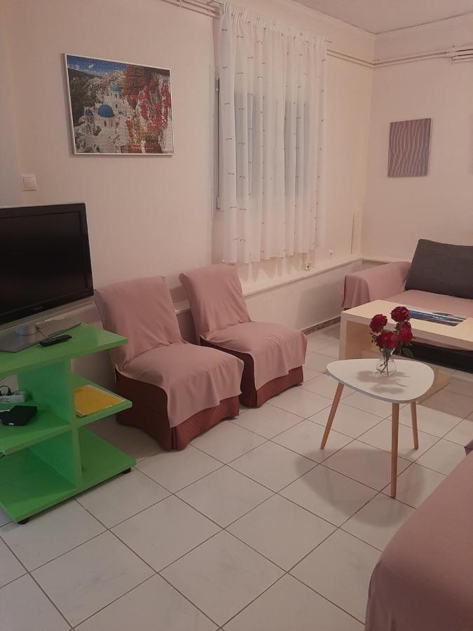 Cozy Flat In Nea Makri Apartamento Exterior foto